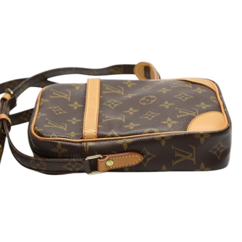 LOUIS VUITTON Brown Monogram Canvas Shoulder Bag - Picture 3 of 16